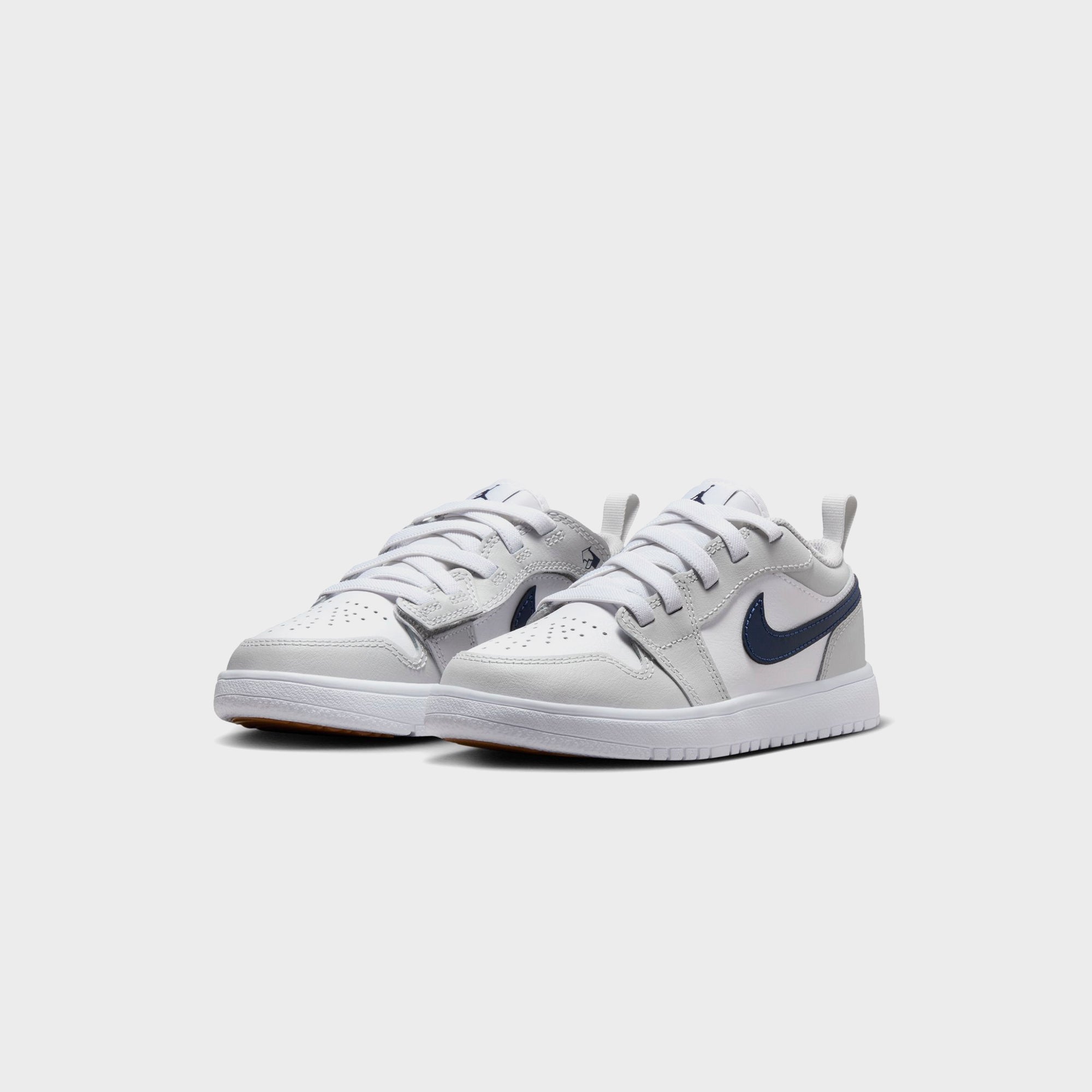 Nike PS Jordan 1 Low Alt - White / Neutral Grey / Gum Medium Brown / M | Kith White / Neutral Grey / Gum Medium Brown / Midnight Navy
