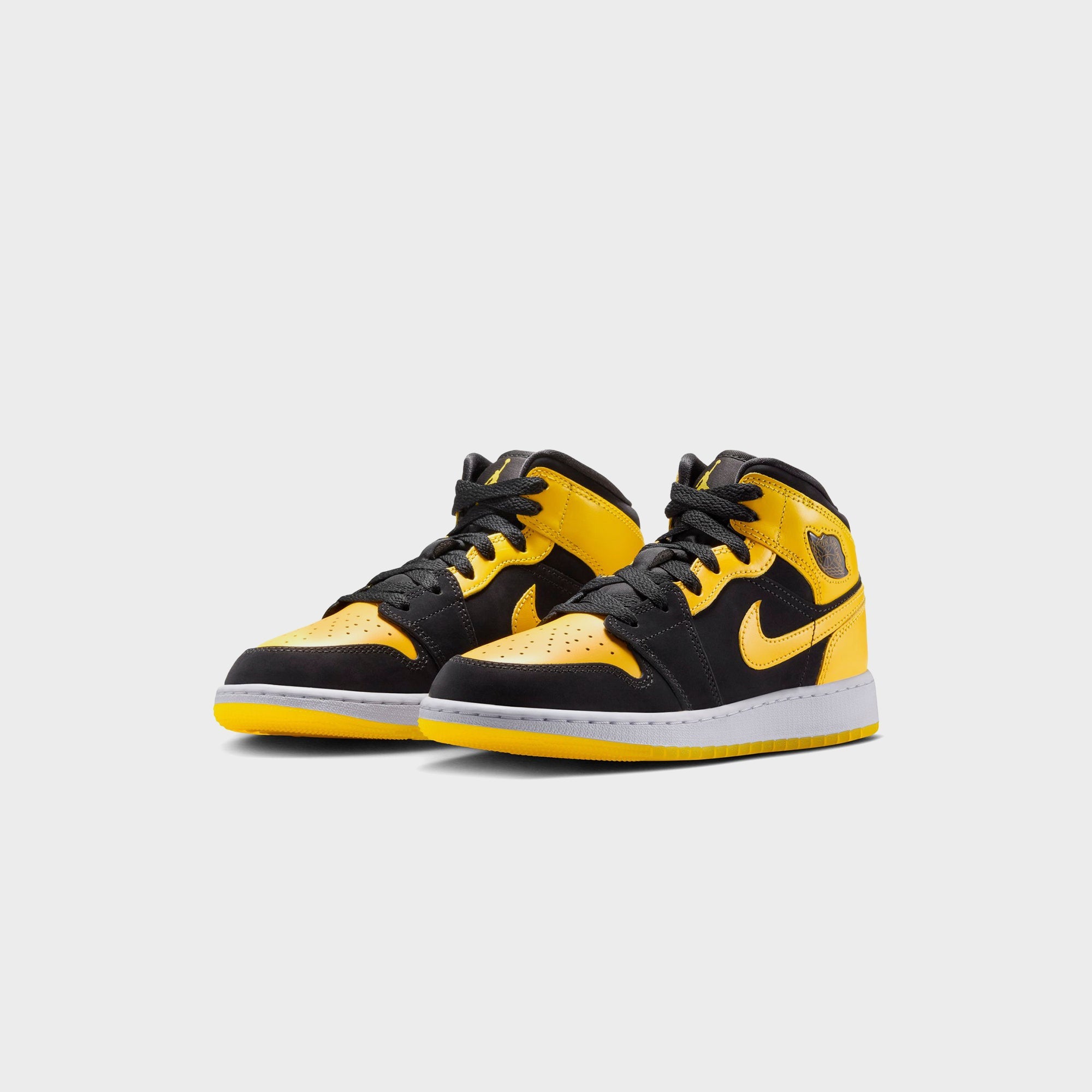 Nike GS Air Jordan 1 Mid SE - Black / White / Varsity Maize | Kith Black / White / Varsity Maize
