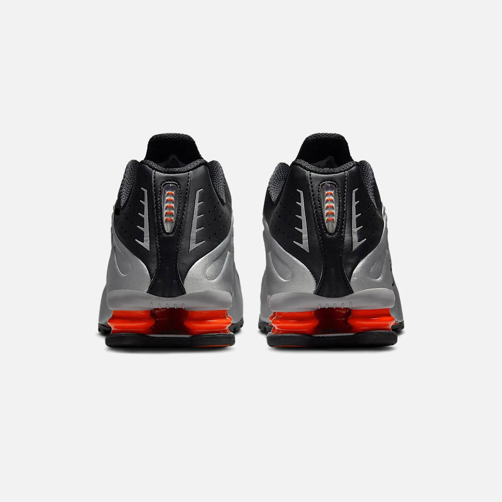 Nike Shox R4 - Metallic Silver / Black / Picante Red / Metallic Silver | Kith Metallic Silver / Black / Picante Red / Metallic Silver