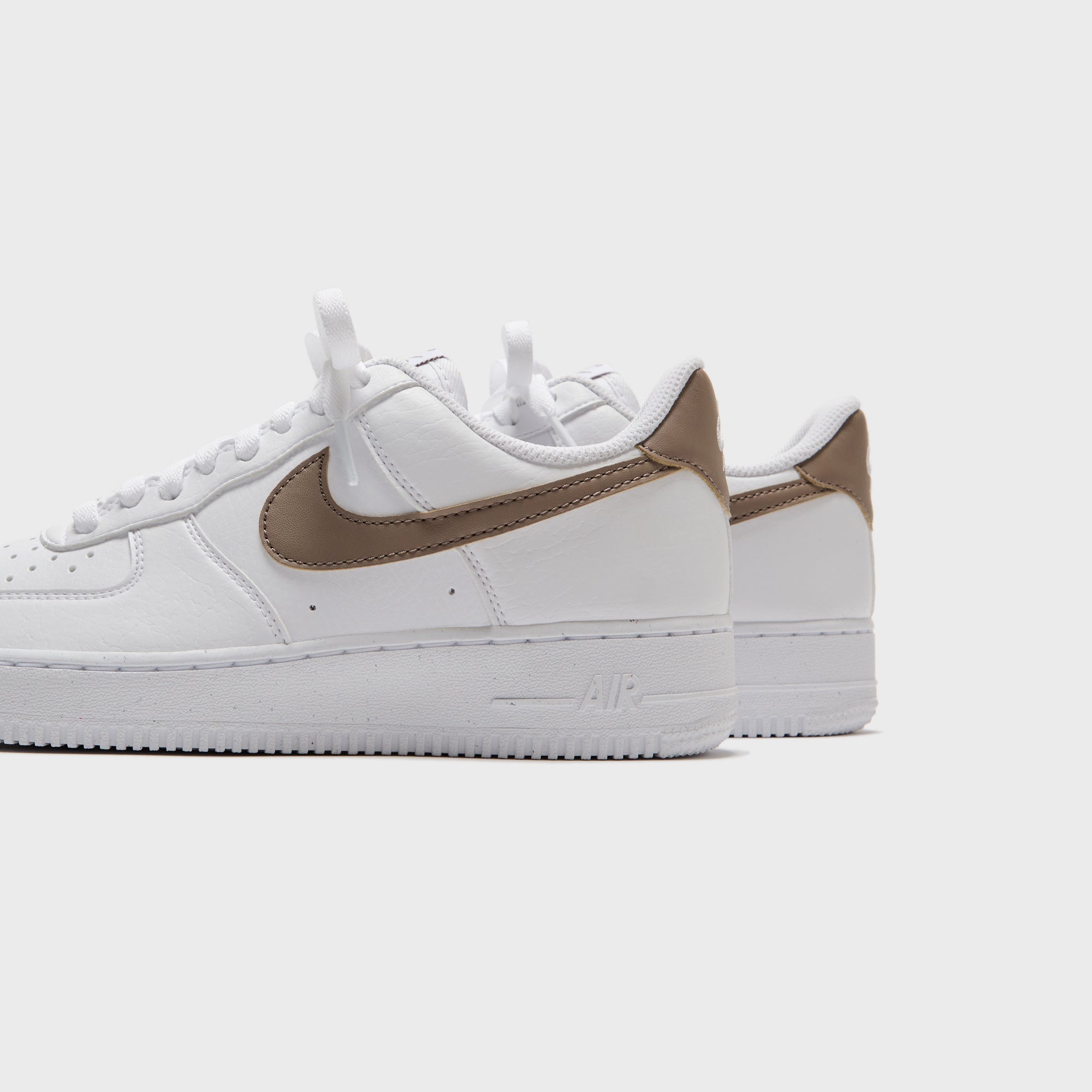 Nike WMNS Air Force 1 '07 - White / Mink Brown | Kith White / Mink Brown