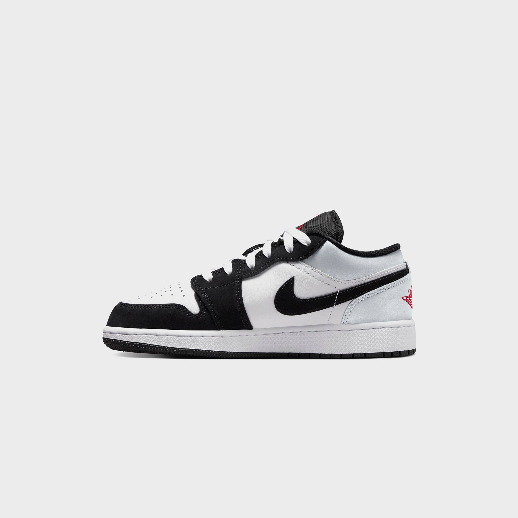 Air Jordan GS 1 Low Se Uni - White / Black / Matte Silver / Fire Red | Kith White / Black / Matte Silver / Fire Red