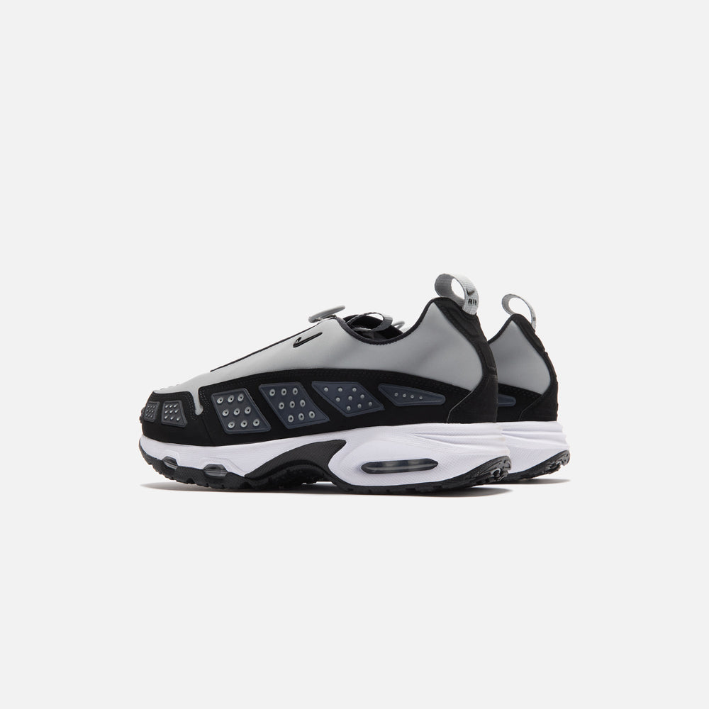 Nike WMNS Air Max SNDR - Silver / Black / White / Anthracite | Kith Silver / Black / White / Anthracite