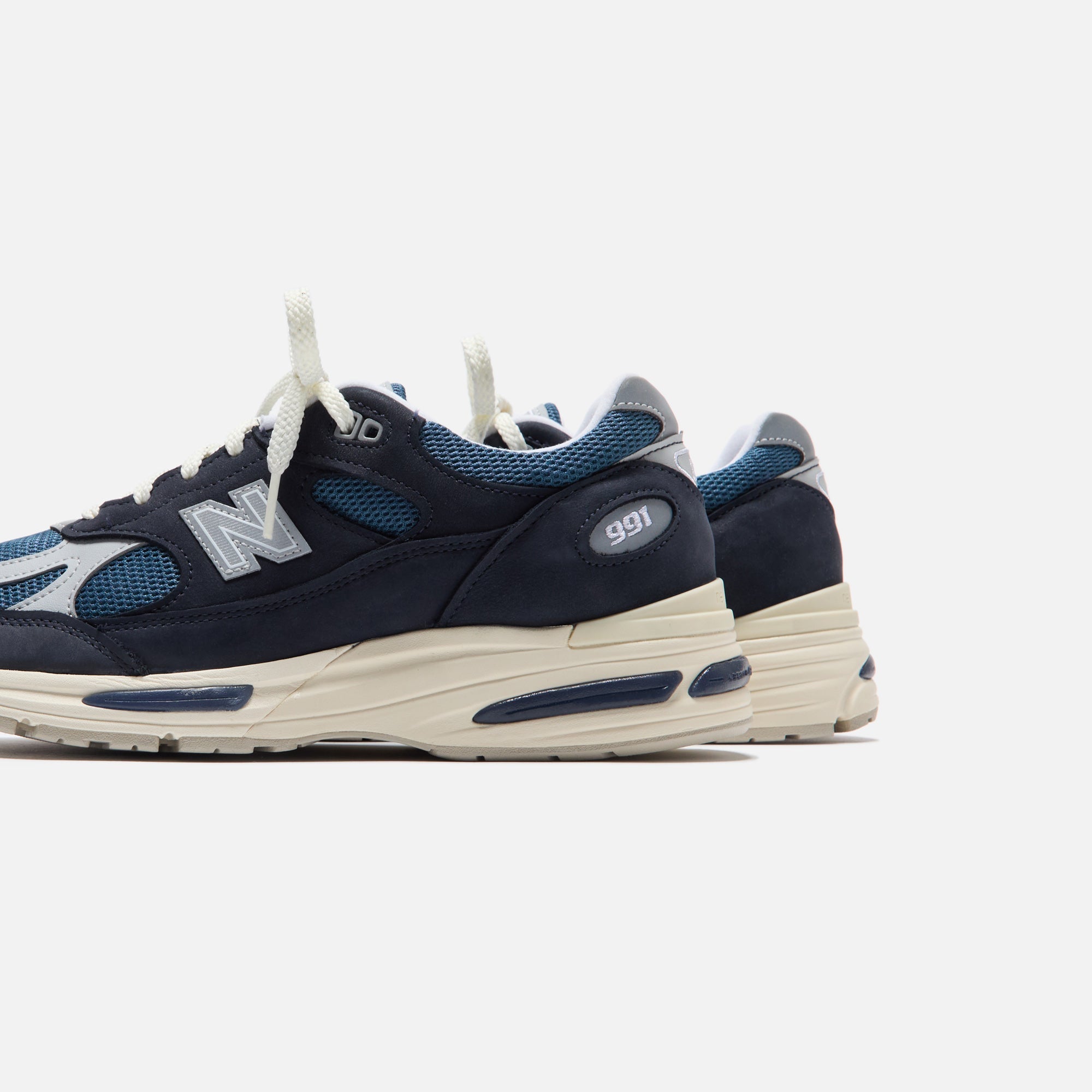 New Balance Made in UK 991v2 - Vintage Navy / Grey | Kith Vintage Navy / Grey