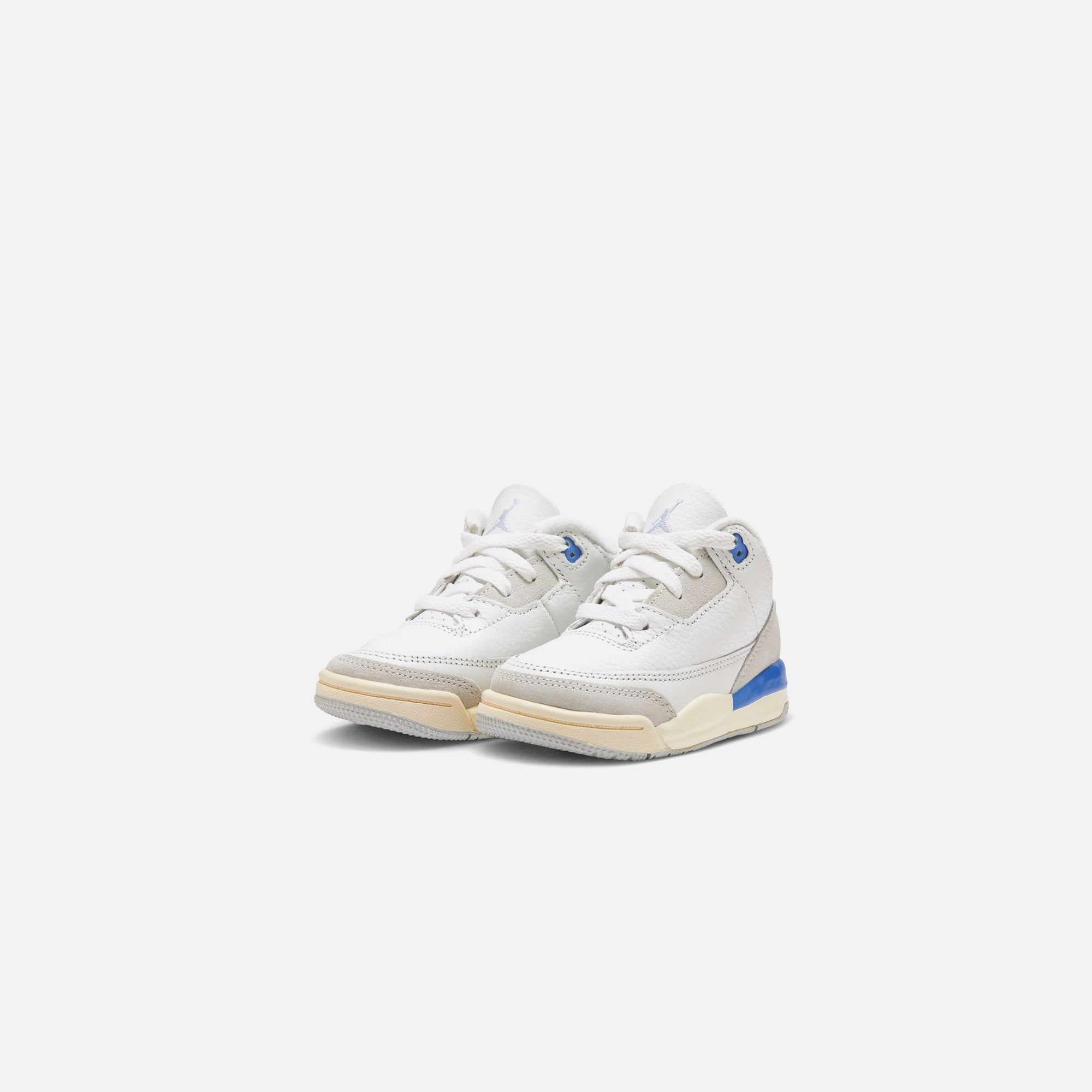 Jordan TD Air Jordan 3 Retro - Summit White / Hydrogen Blue Leg | Kith Summit White / Hydrogen Blue Leg