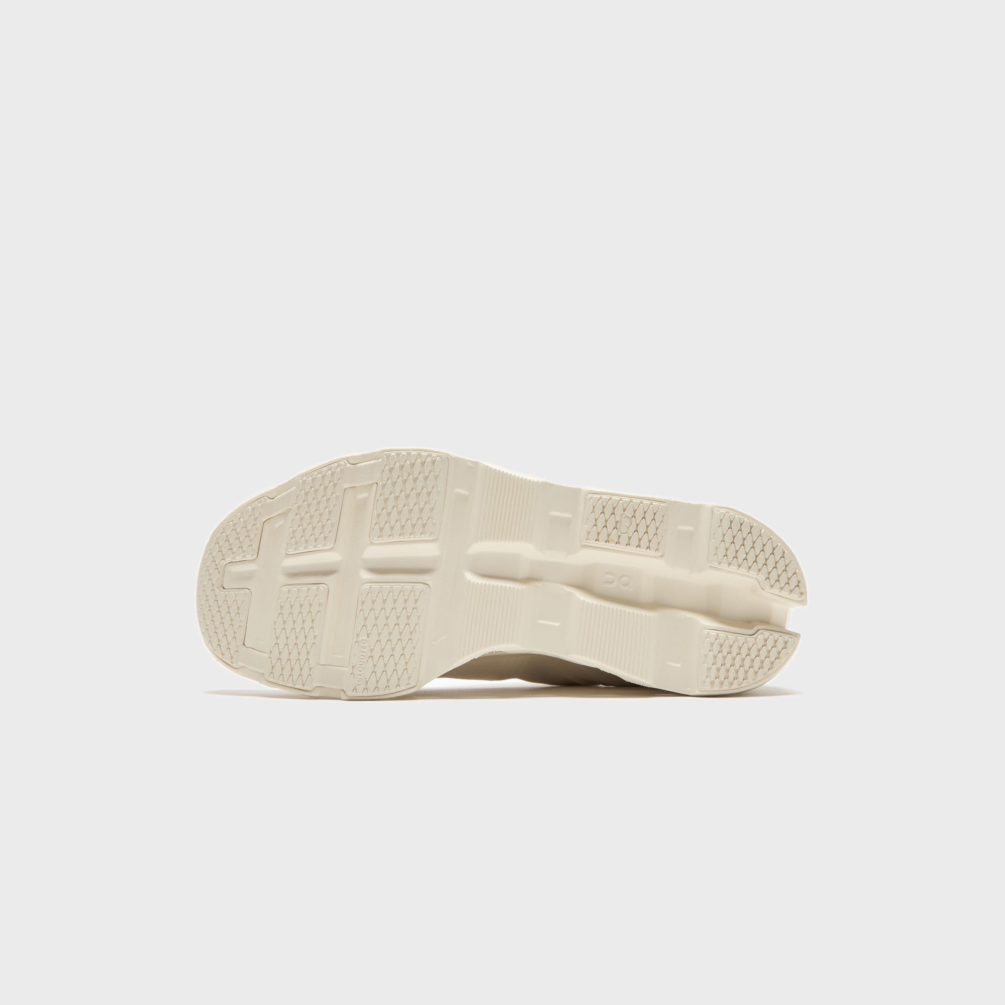On Running x INVINCIBLE WMNS Cloudmonster 2 - Ivory / Cream | Kith Ivory / Cream