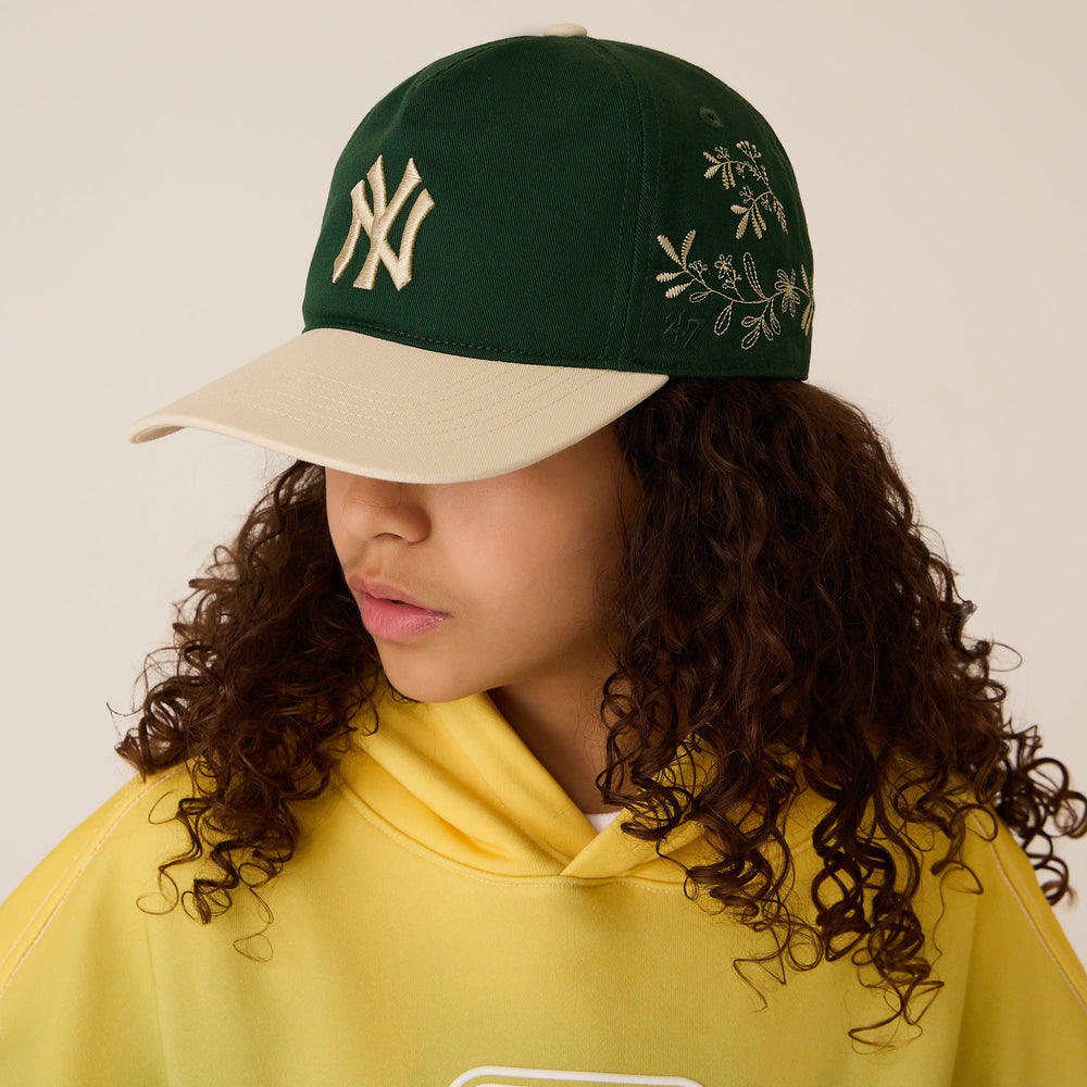 Kith Kids & '47 for the New York Yankees Embroidered Floral Cap - Scar | Kith Scarab