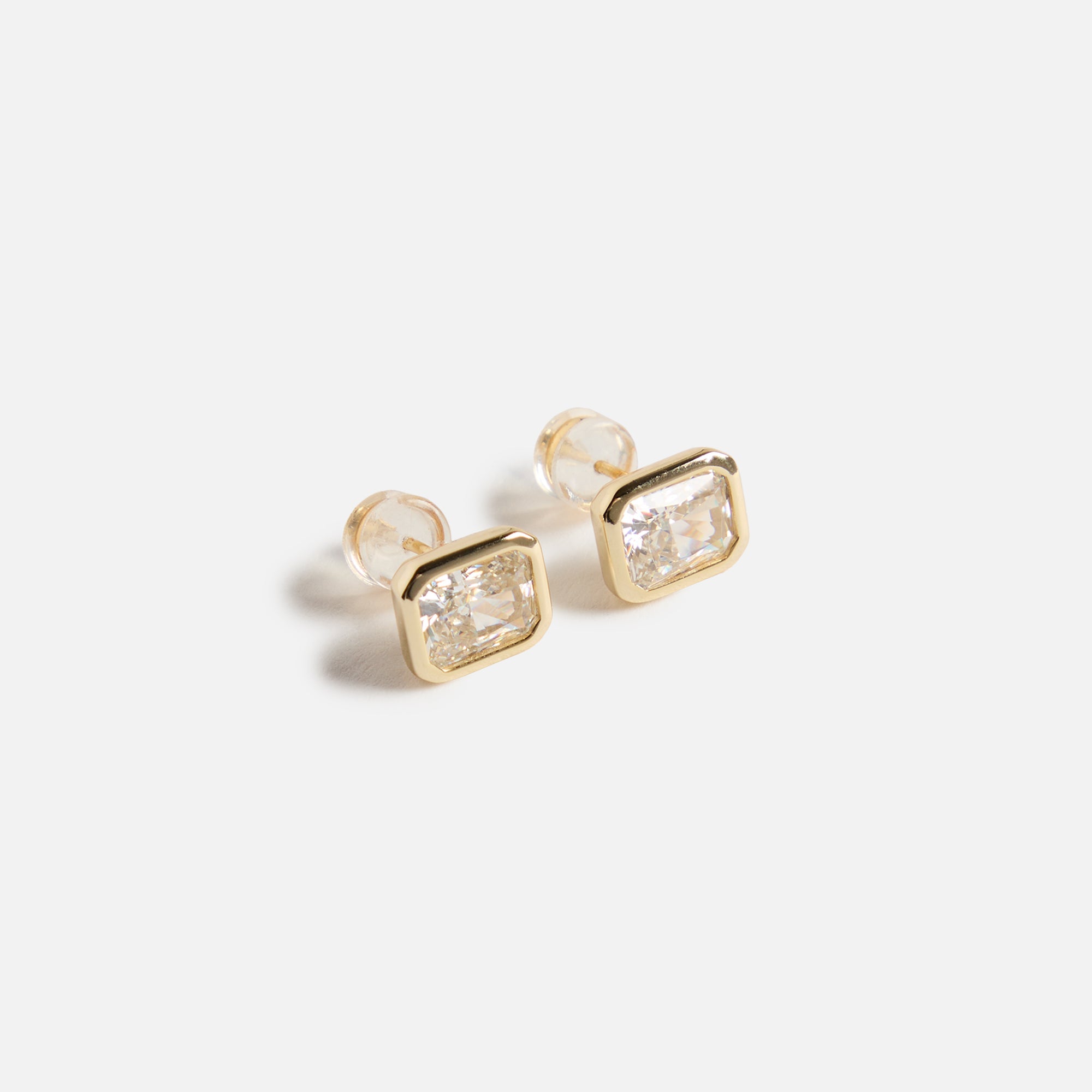 SHASHI Petite Baguette Stud - Gold | Kith Gold