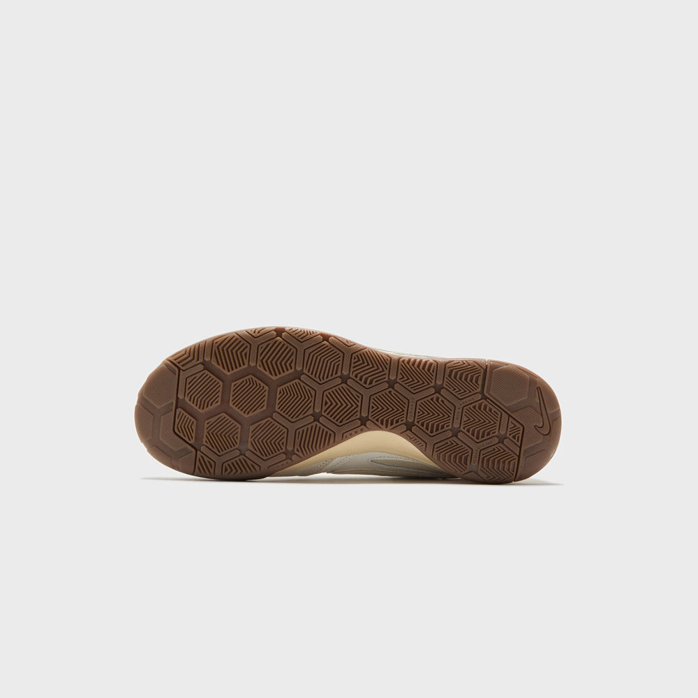 Nike Gato - Sail / Light Khaki / White / Gum / Dark Brown | Kith Sail / Light Khaki / White / Gum / Dark Brown