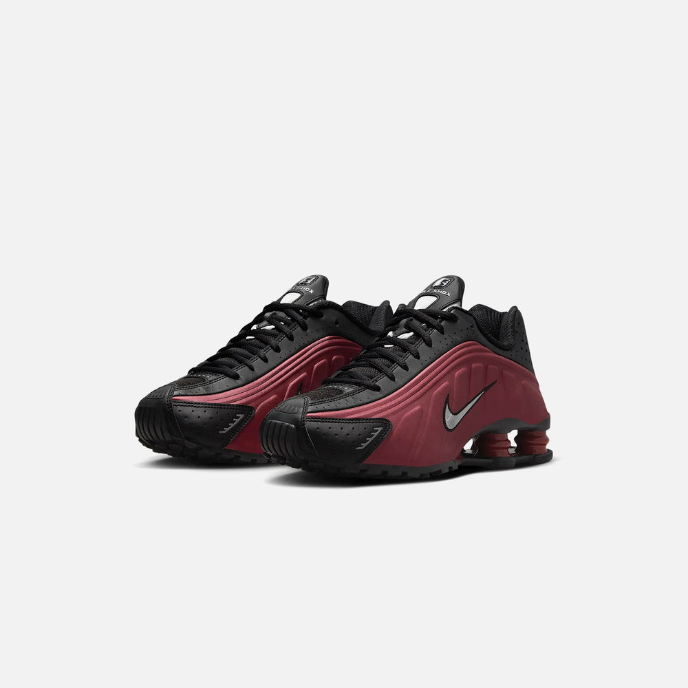 Nike WMNS Shox R4 - Black / Metallic Silver / Team Red | Kith Black / Metallic Silver / Team Red