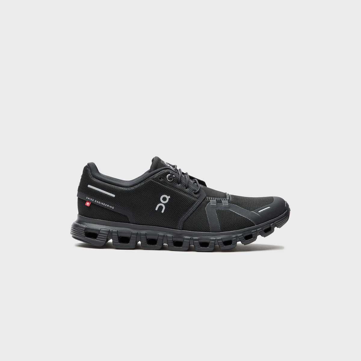 On Running Cloud 6 - Black | Kith Black