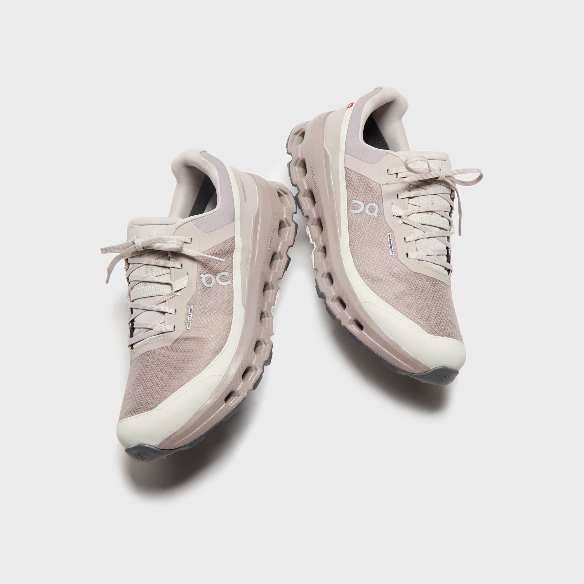 On Running Cloudvista 2 Waterproof - Fog / Cinder | Kith Fog / Cinder
