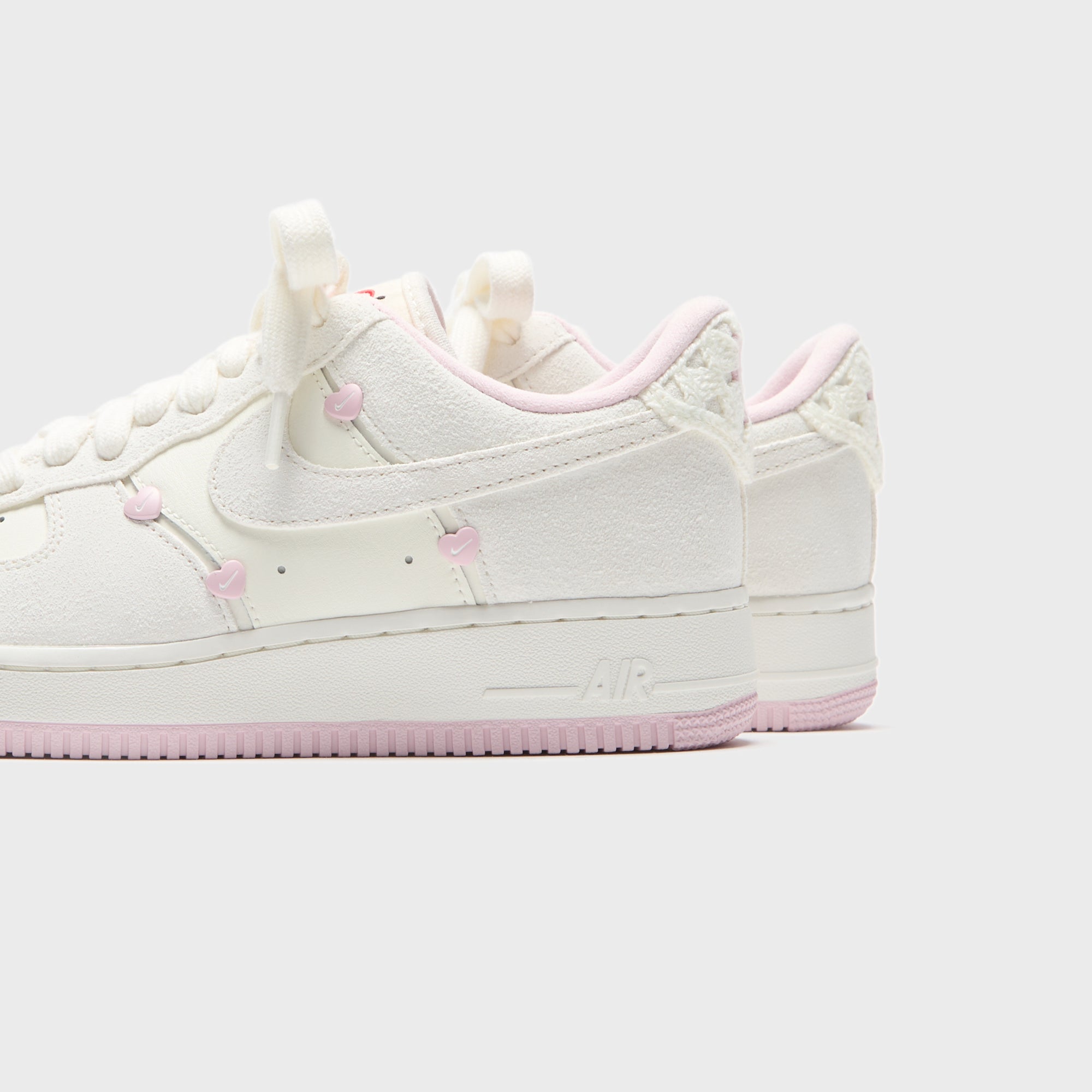 Nike WMNS Air Force 1 '07 LX - Sail / Pink Foam | Kith Sail / Pink Foam