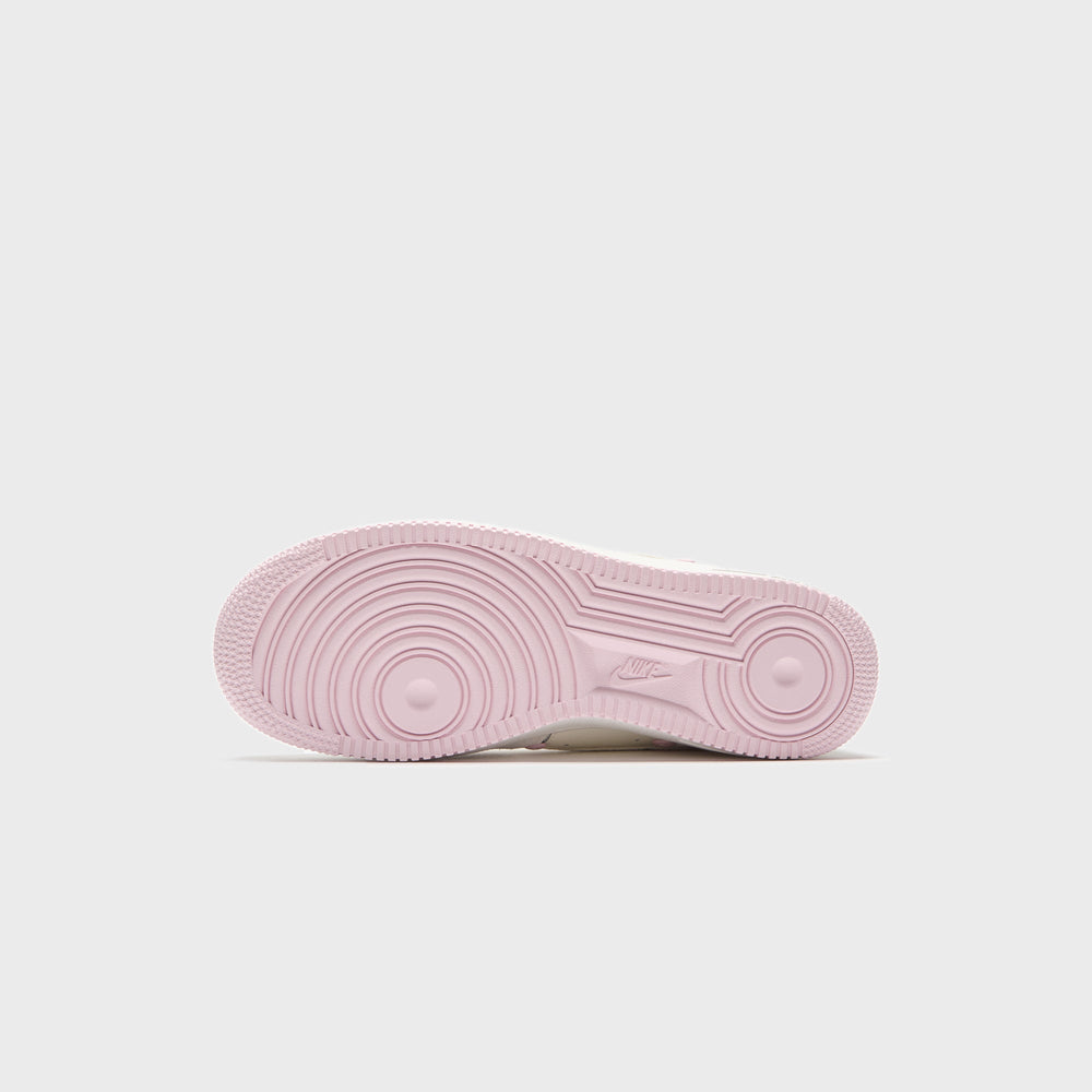Nike WMNS Air Force 1 '07 LX - Sail / Pink Foam | Kith Sail / Pink Foam