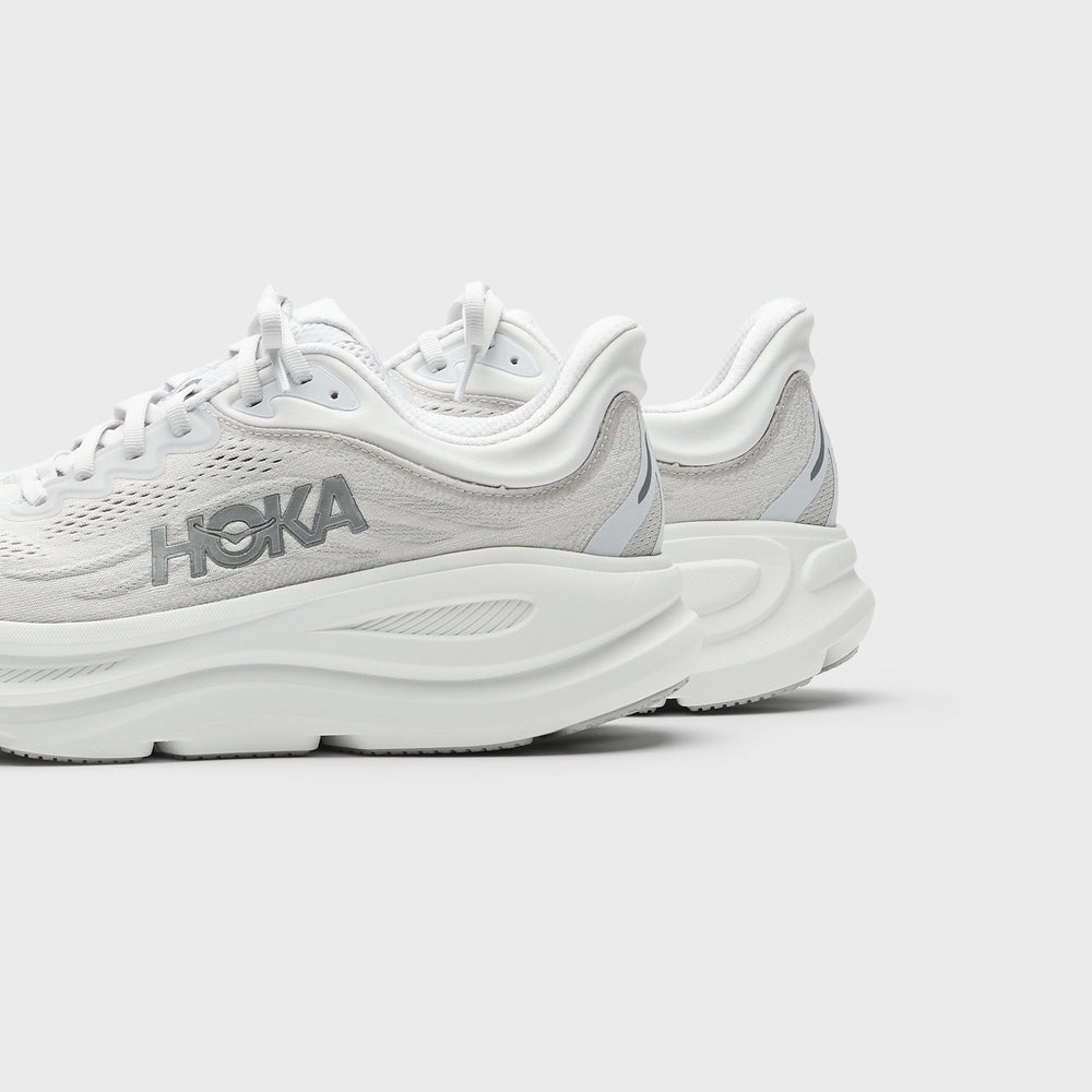 HOKA WMNS Bondi 9 - Stardust / Silver | Kith Stardust / Silver