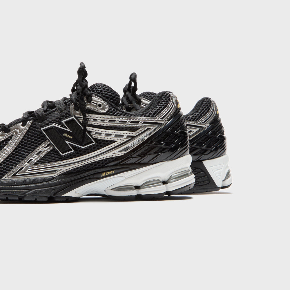 New Balance 1906 - Black / Dark Silver Metallic | Kith Black / Dark Silver Metallic