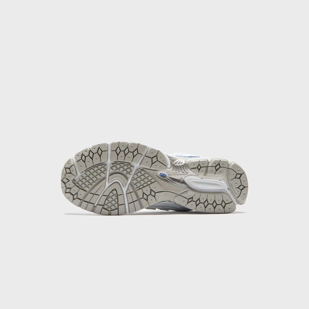 New Balance 1906 - White | Kith White