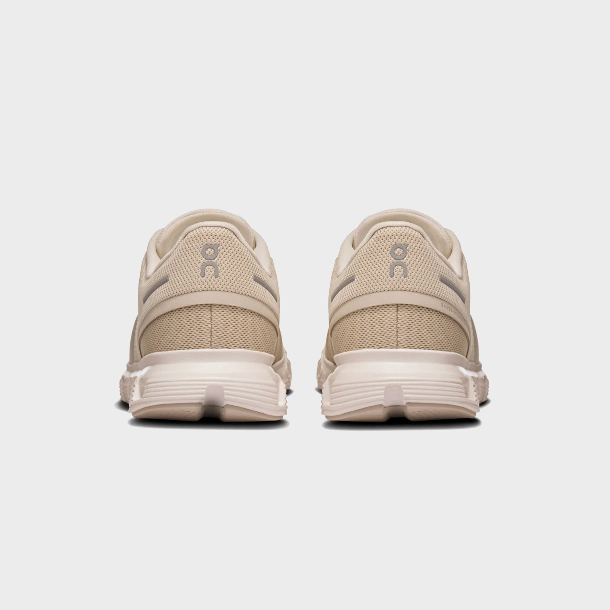 On Running WMNS Cloud 6 - Pearl / White | Kith Pearl / White