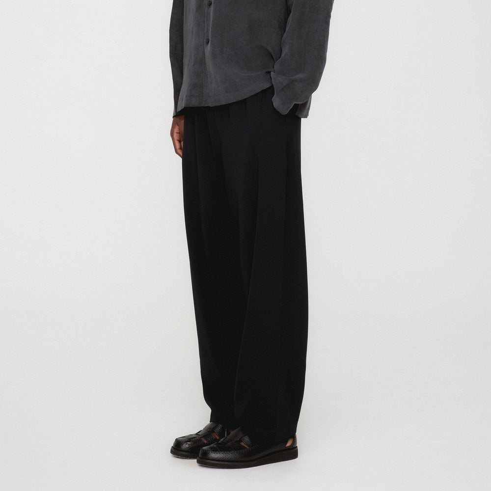 Kith Double Crepe Grayson Pant - Black | Kith Black