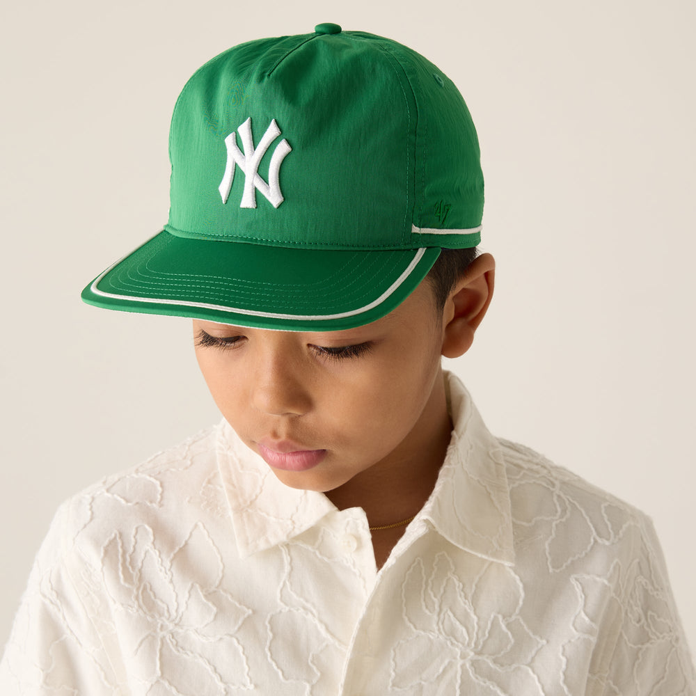 Kith Kids for '47 New York To The World Leon Snapback - Parrot | Kith Parrot