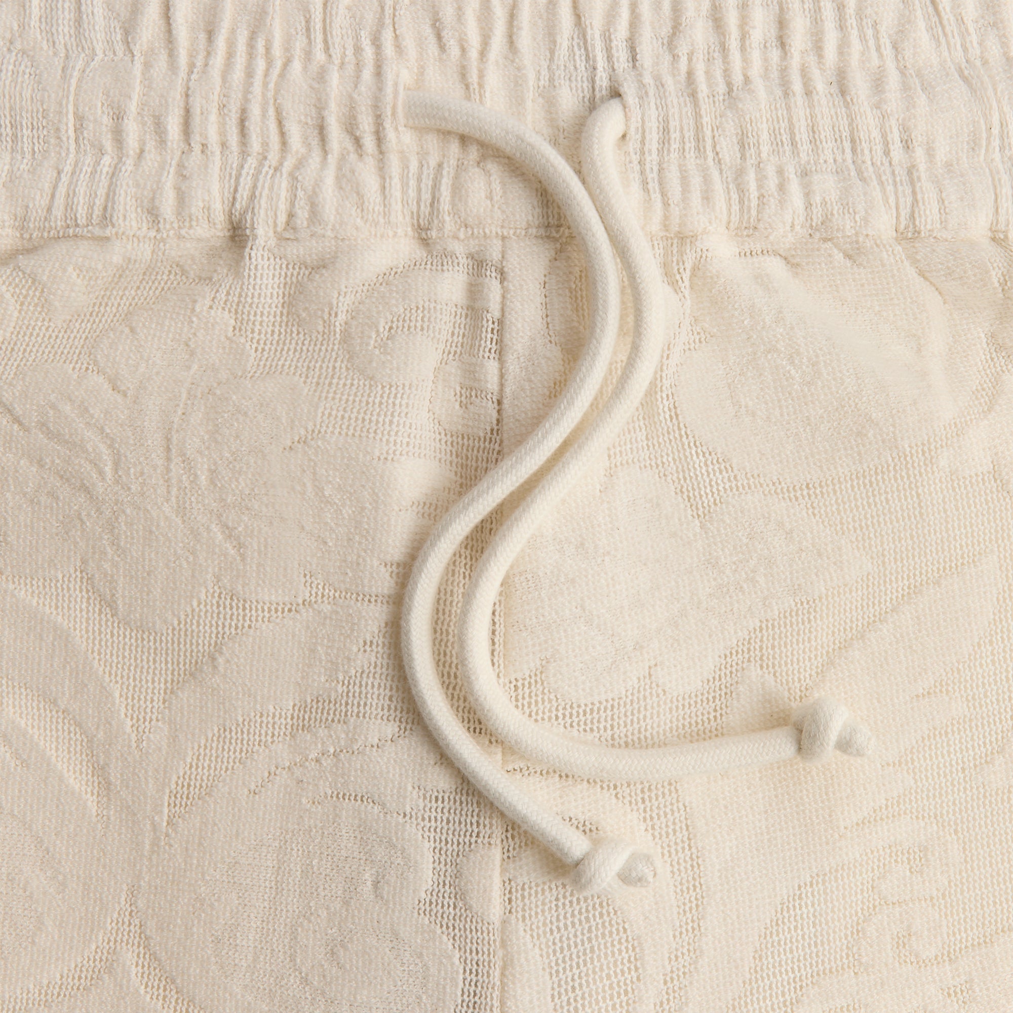 Kith Lace Lewis Short - Sandrift | Kith Sandrift