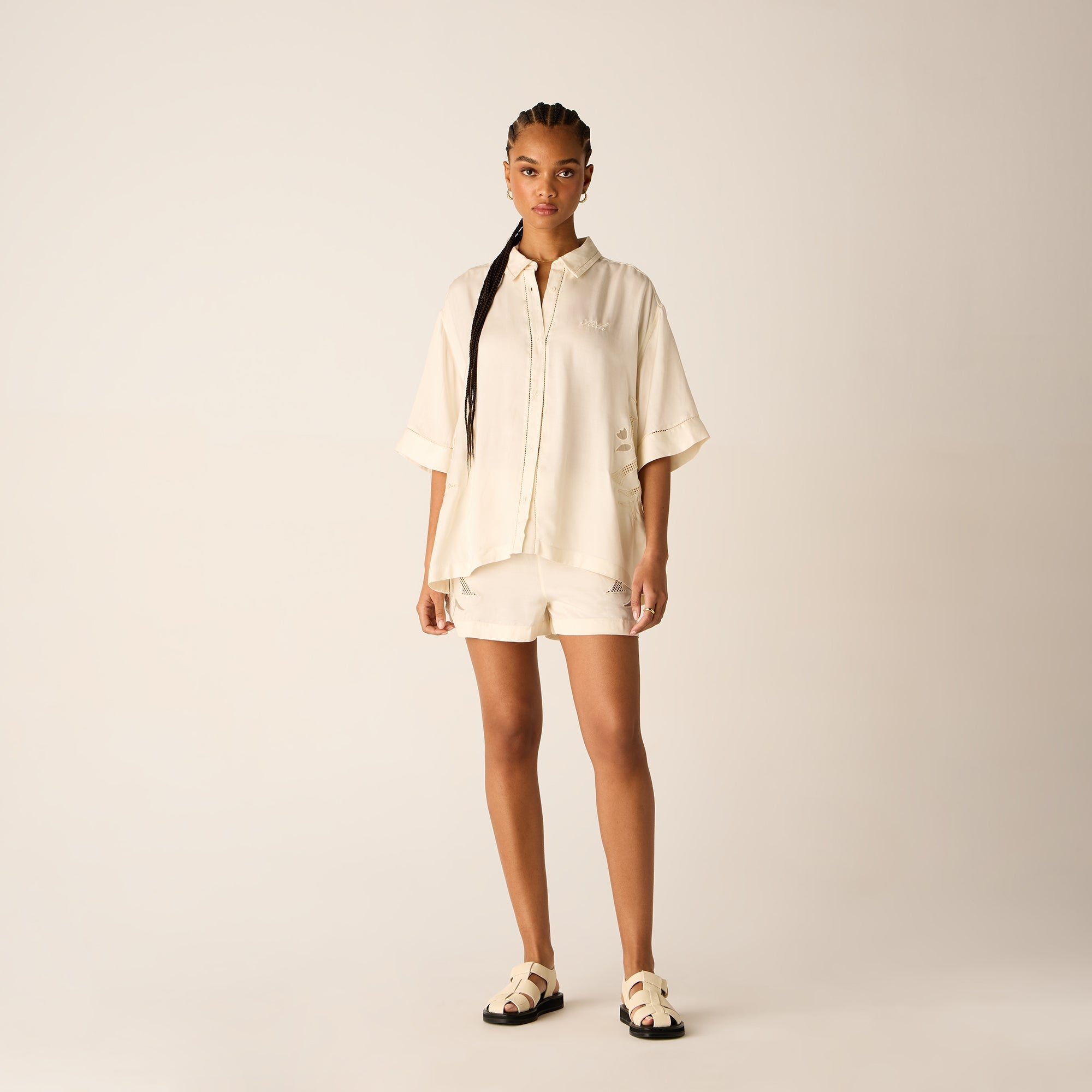 Kith Women Thea II Broderie Crest Short - Waffle | Kith Waffle