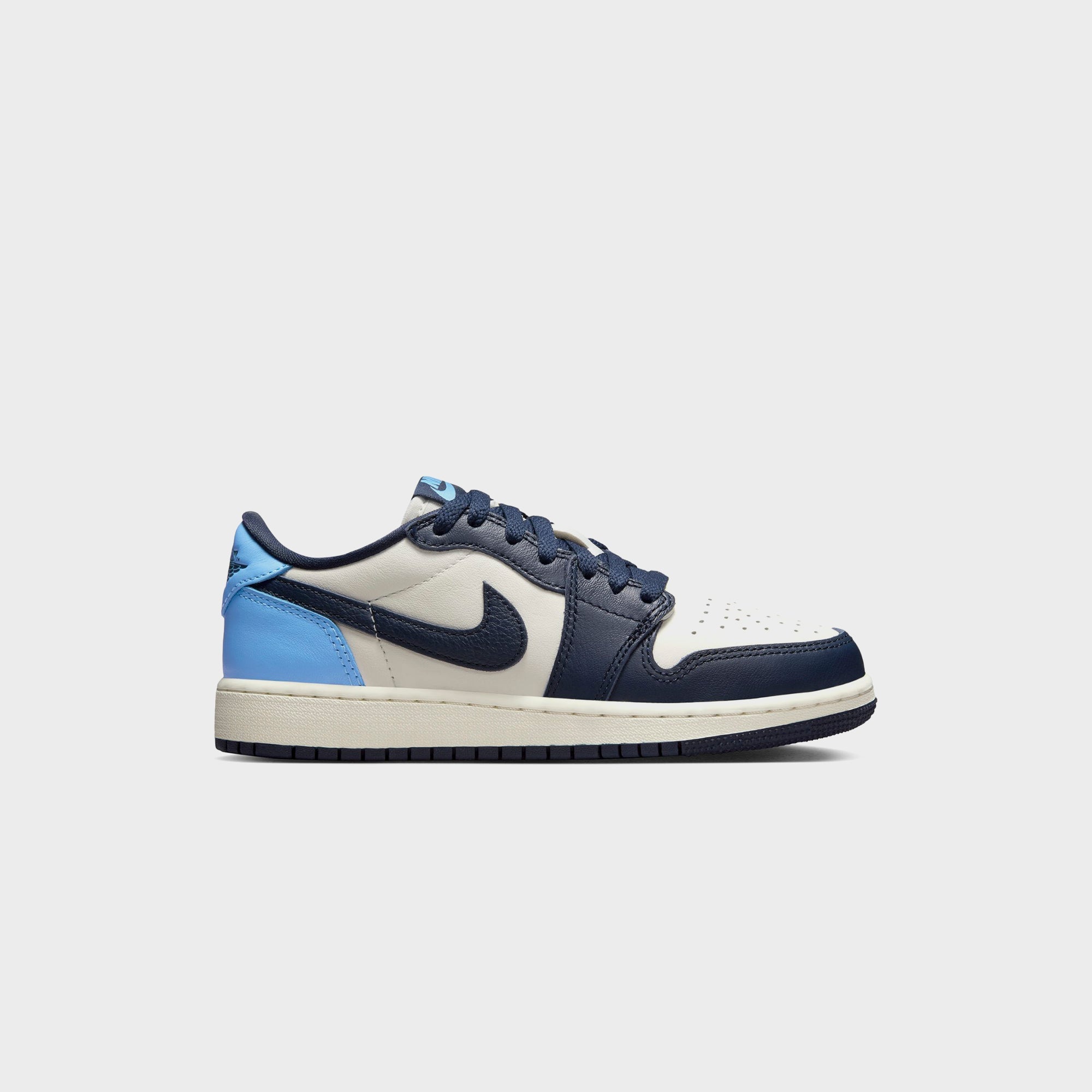 Jordan GS Air Jordan 1 Retro Low OG - Obsidian / University Blue | Kith Obsidian / University Blue