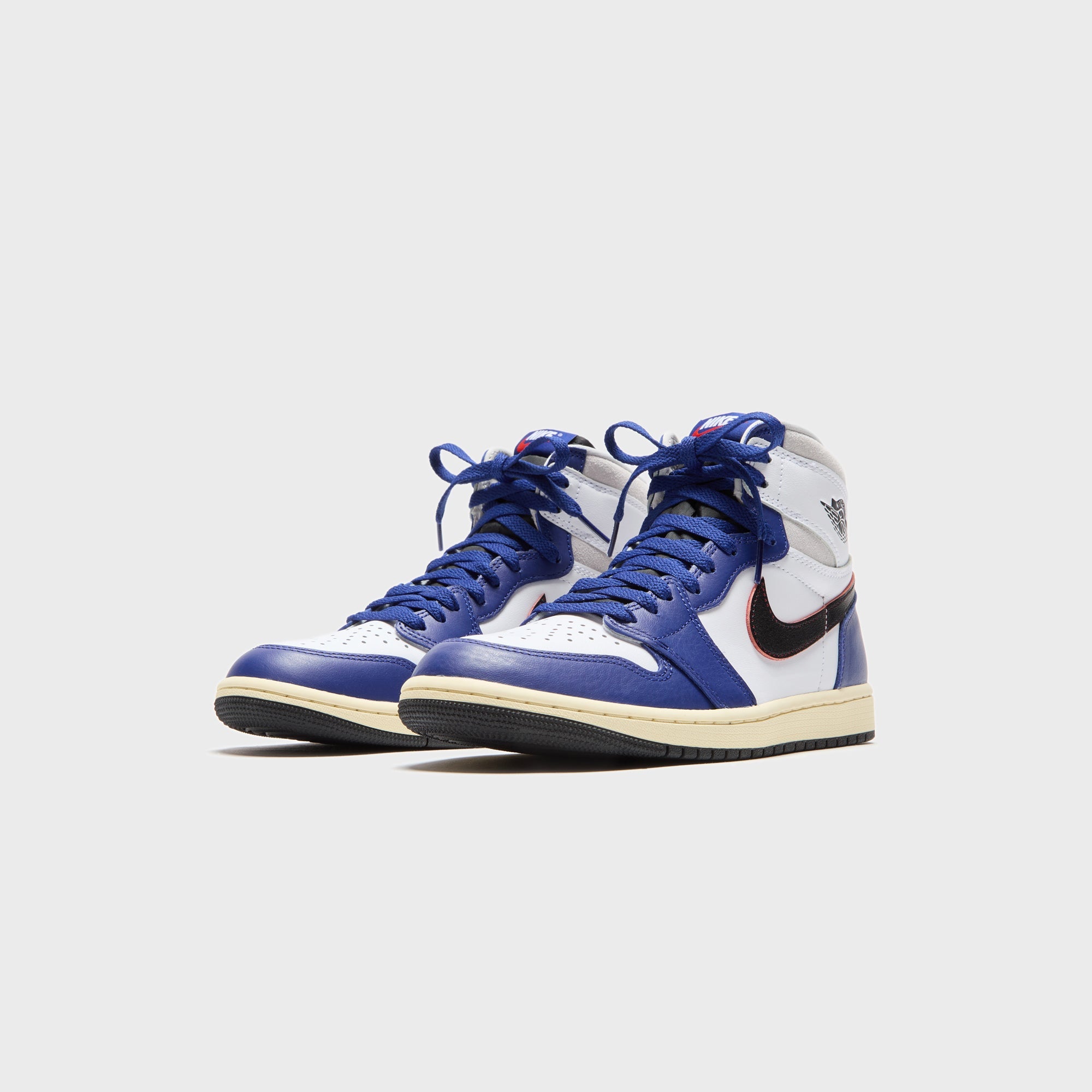 Jordan Air Jordan 1 Retro High OG - White / Black / Neutral Grey / Dee | Kith White / Black / Neutral Grey / Deep Royal Blue / Muslin