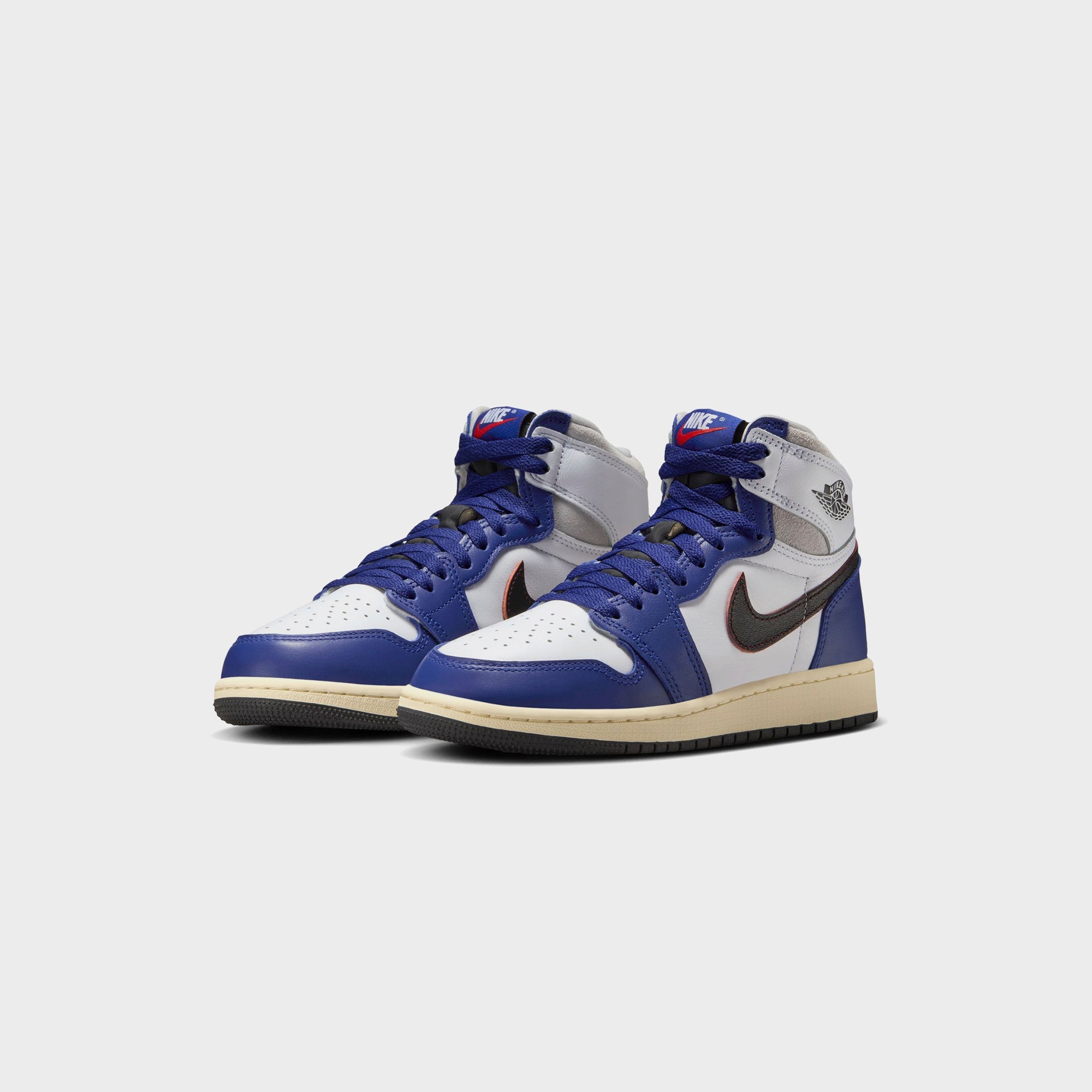 Jordan GS Air Jordan 1 Retro High OG - White / Black / Neutral Grey / | Kith White / Black / Neutral Grey / Deep Royal Blue / Muslin