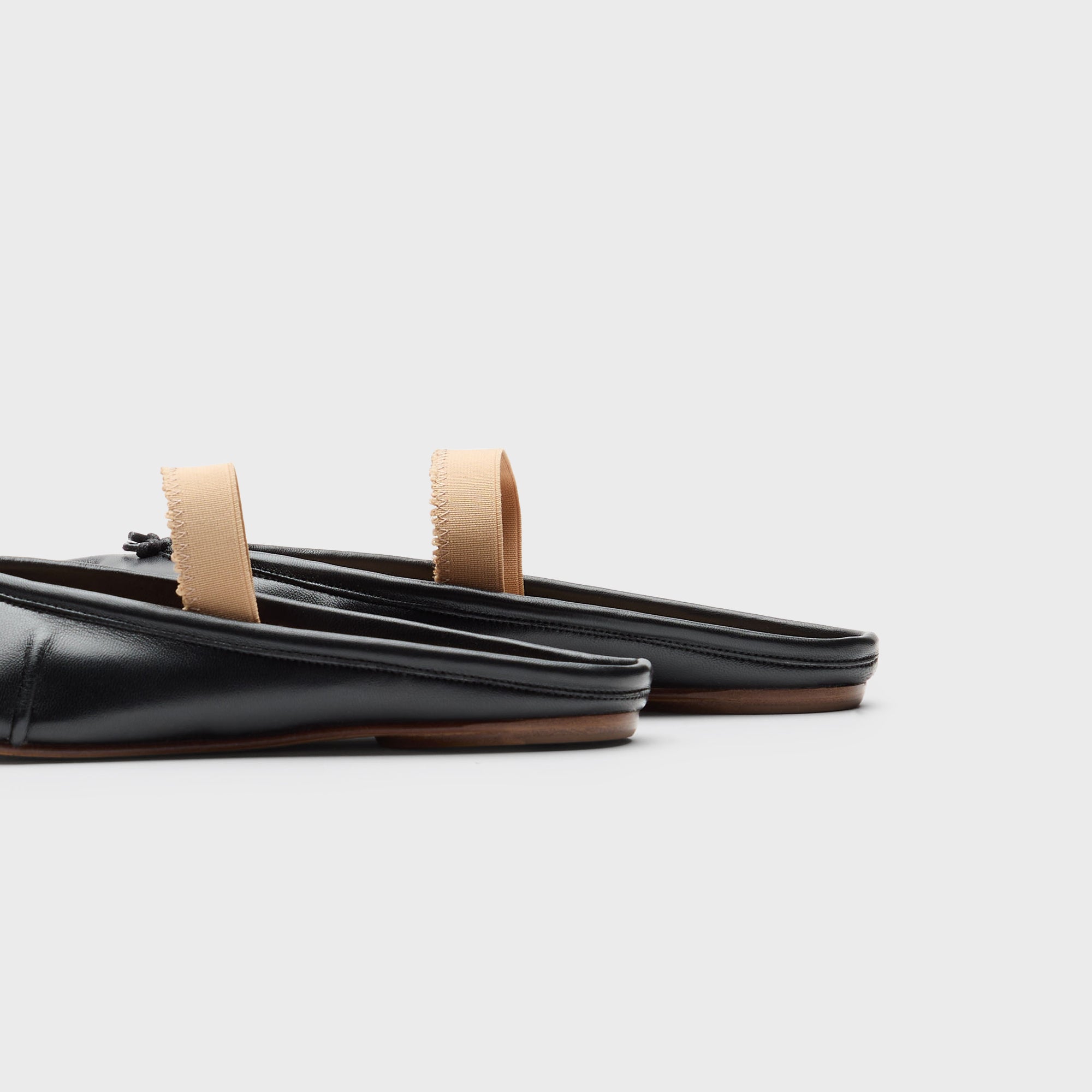 Maison Margiela Tabi Ballerina Mule Elastic Band - Black | Kith Black