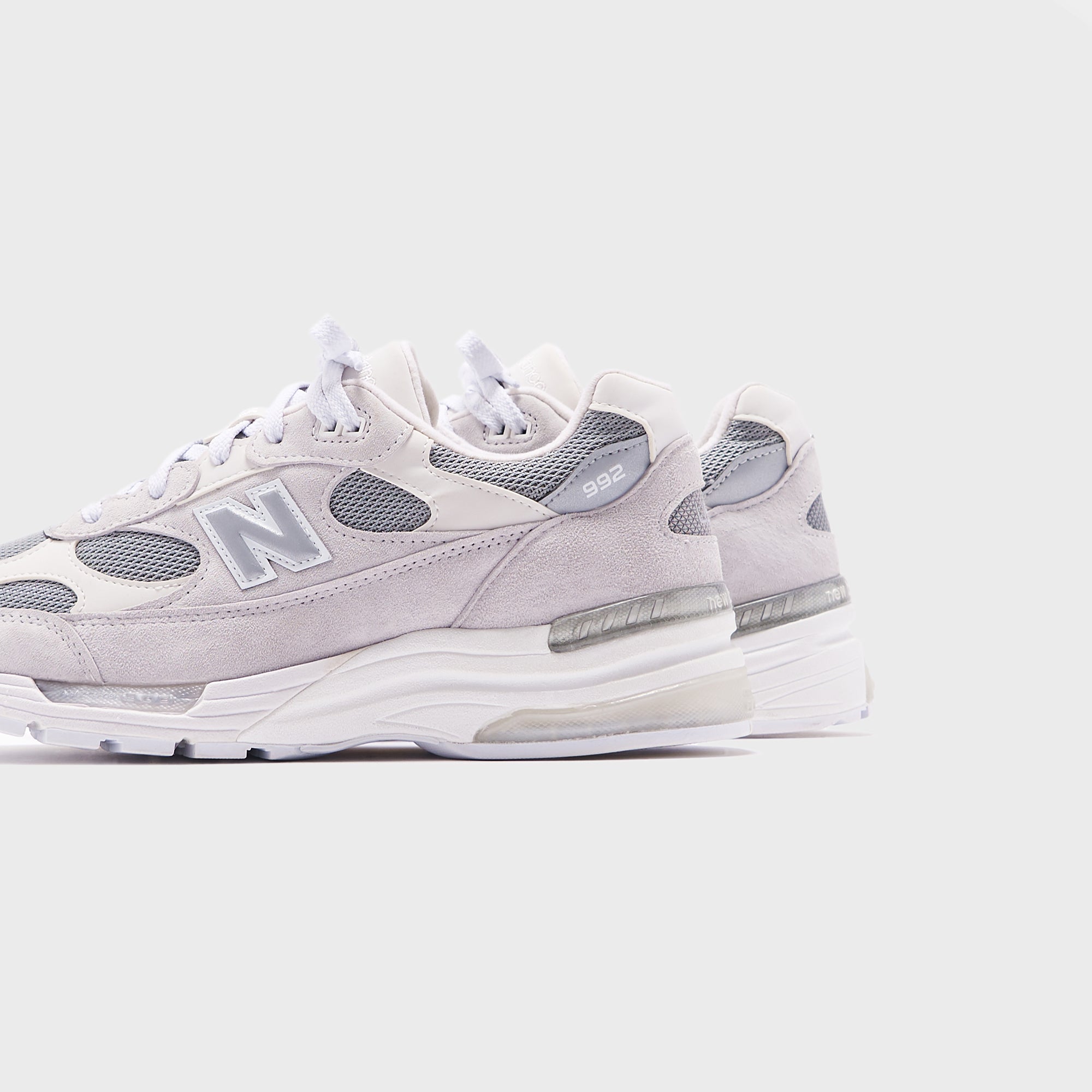 New Balance 992 Made in USA - White / Silver Metalic | Kith White / Silver Metalic