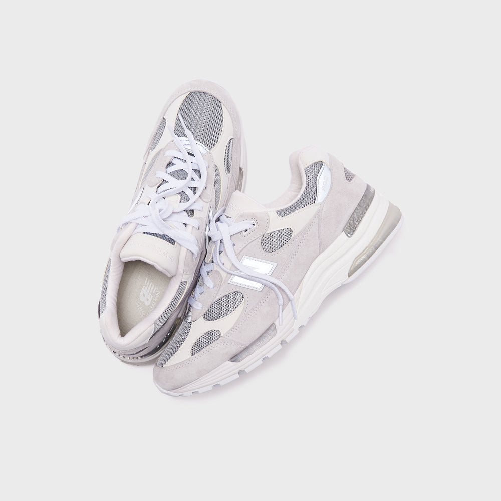 New Balance 992 Made in USA - White / Silver Metalic | Kith White / Silver Metalic