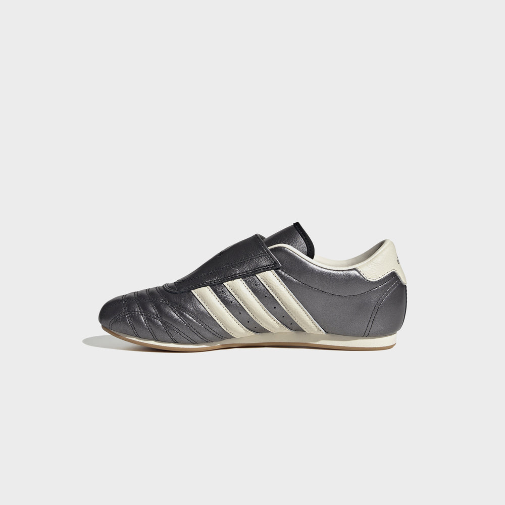 adidas WMNS Taekwondo - Core Black / Silver Metallic / Gum 3 | Kith Core Black / Silver Metallic / Gum 3