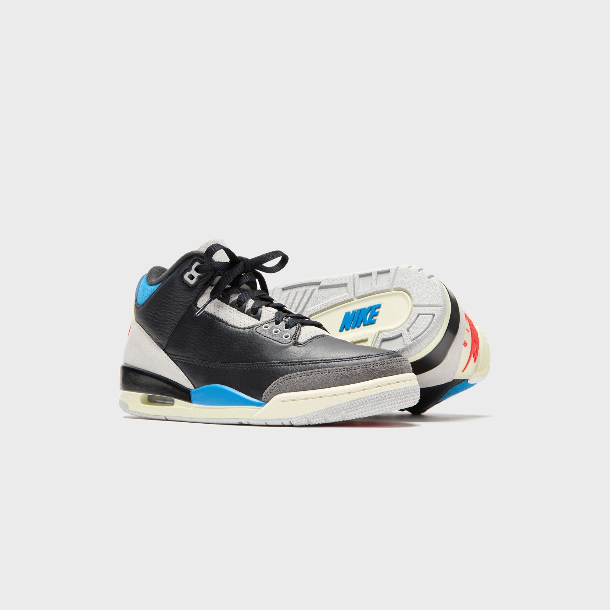 Jordan Air Jordan 3 Retro OG - Black / Chile Red / Neutral Grey / Mili | Kith Black / Chile Red / Neutral Grey / Military Blue / Coconut Milk