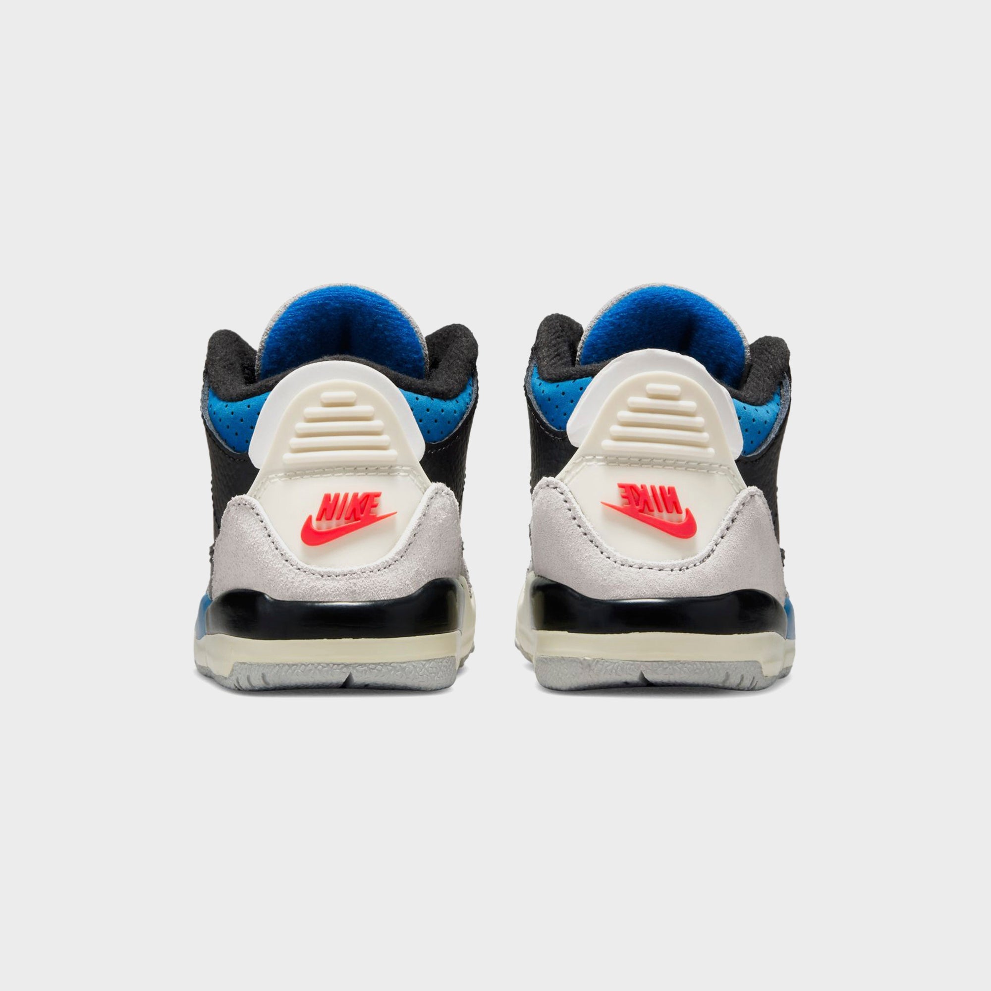 Jordan TD Air Jordan 3 Retro OG - Black / Chile Red / Neutral Grey | Kith Black / Chile Red / Neutral Grey