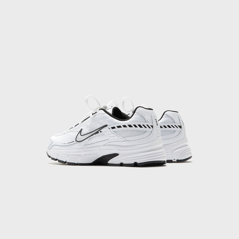 Nike WMNS Initiator Cn - White / Black / Metallic Silver | Kith White / Black / Metallic Silver
