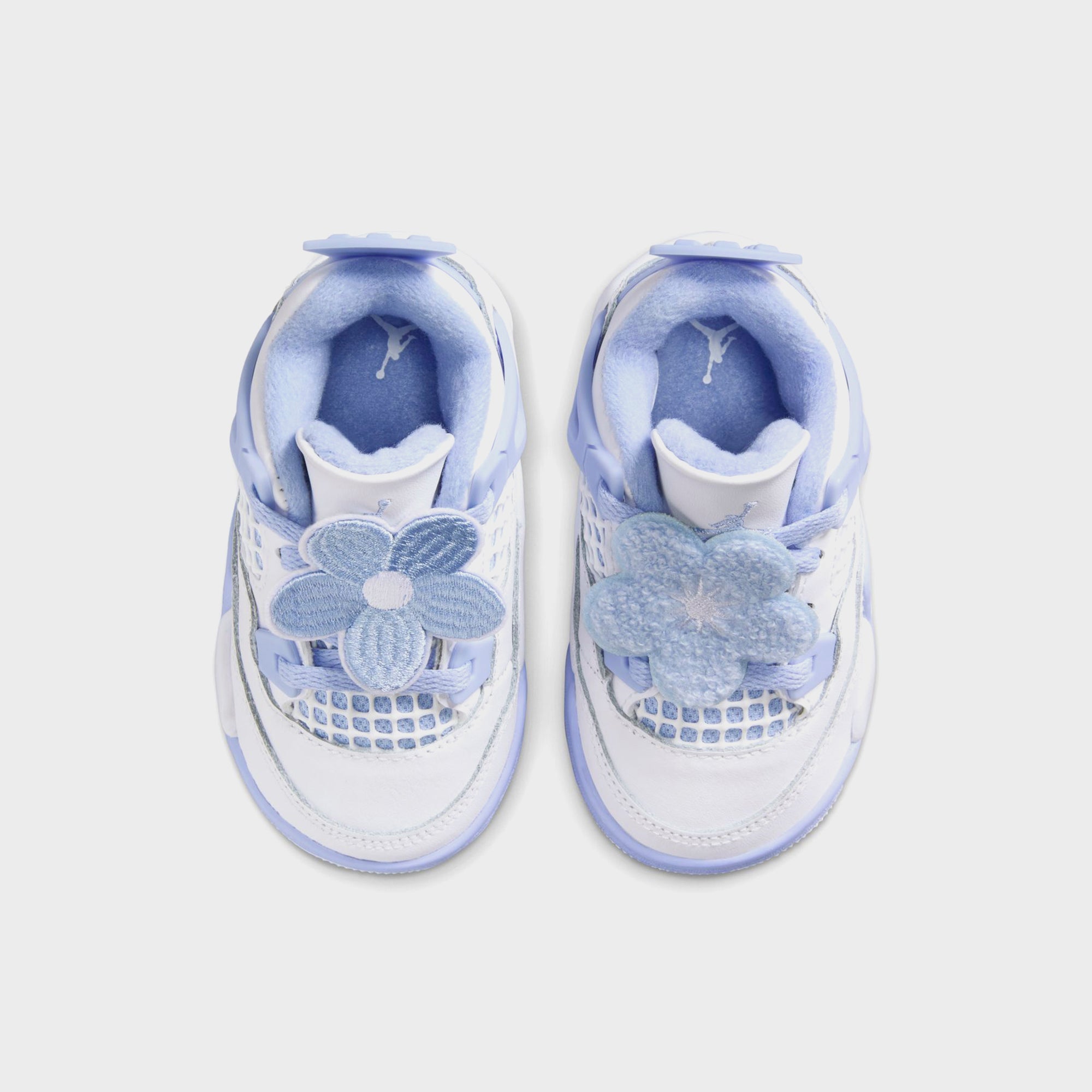 Jordan TD Air Jordan 4 Retro - White / Aluminum / Blue Tint / Oil Gree | Kith White / Aluminum / Blue Tint / Oil Green
