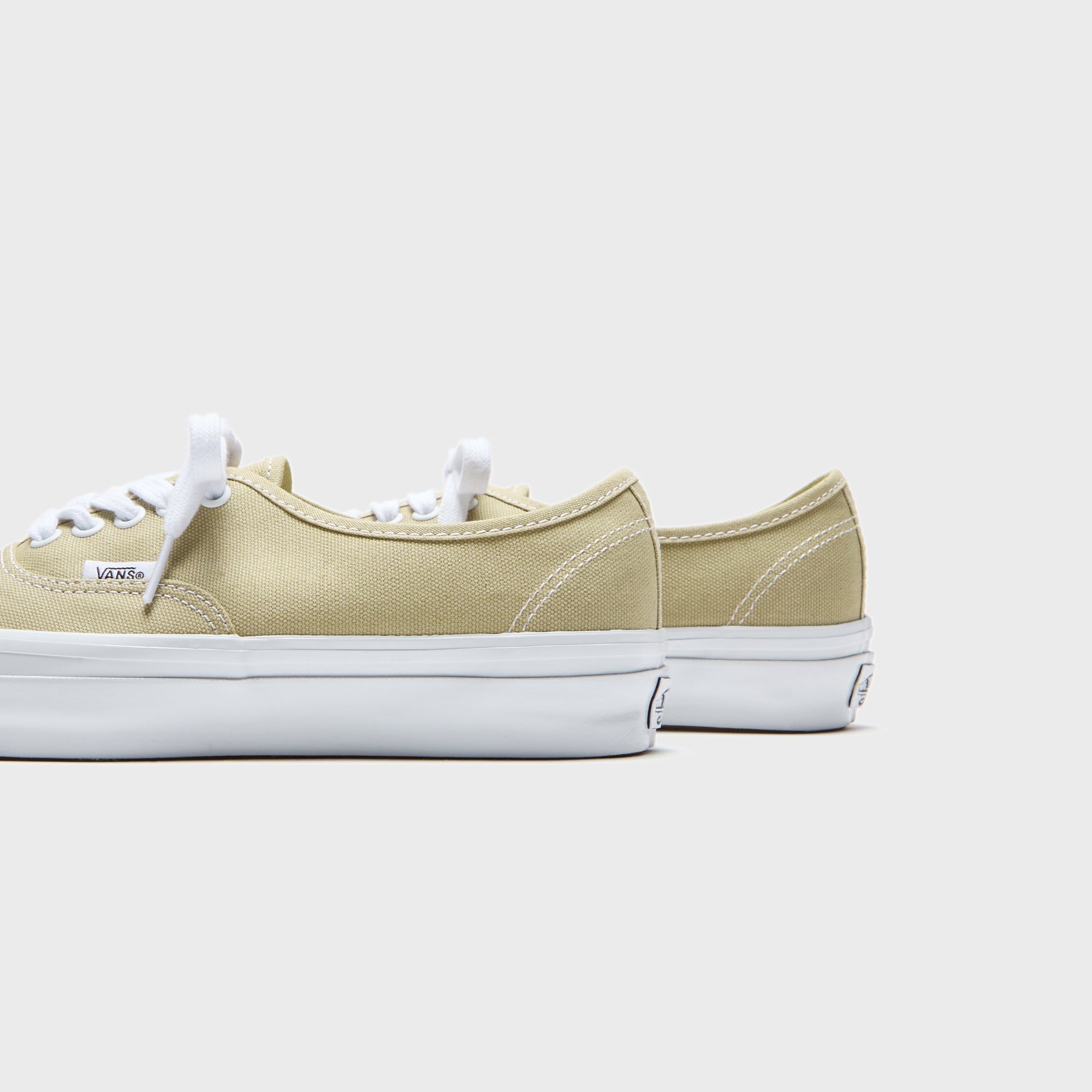 VANS Premium Authentic 44 - Eucalyptus Beige | Kith Eucalyptus Beige