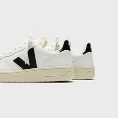 Veja V-10 - Extra White / Black | Kith Extra White / Black