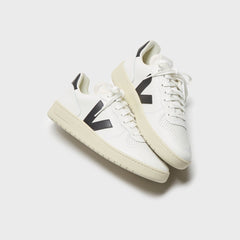 Veja V-10 - Extra White / Black | Kith Extra White / Black