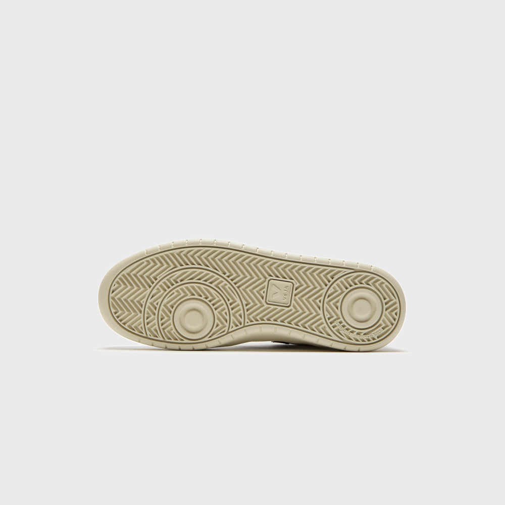 Veja V-10 - Extra White / Black | Kith Extra White / Black