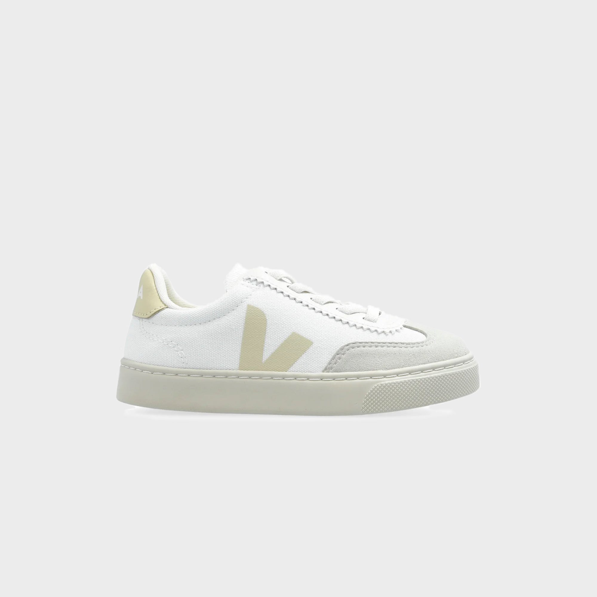 Veja Jr Small Volley - White Calcaire | Kith White Calcaire