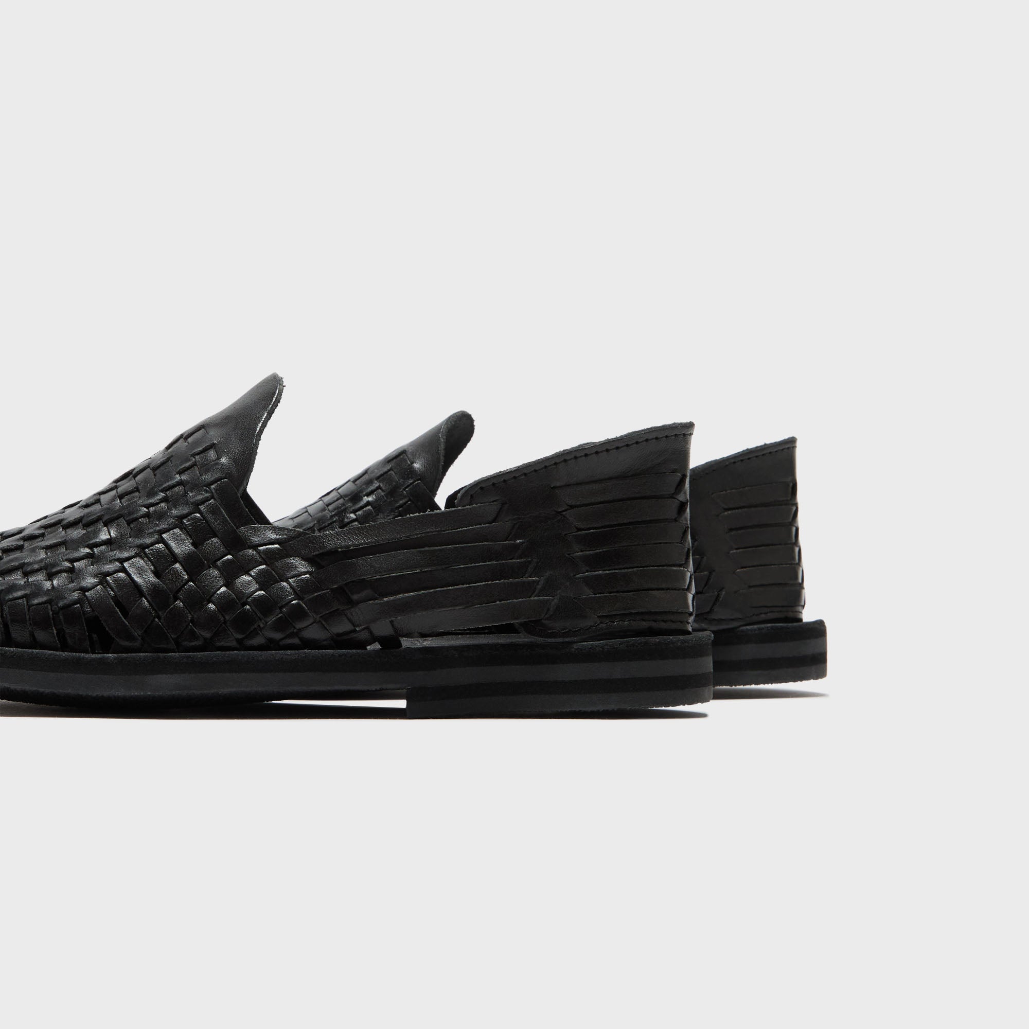 Chamula Rio Grande Sandal - Black | Kith Black