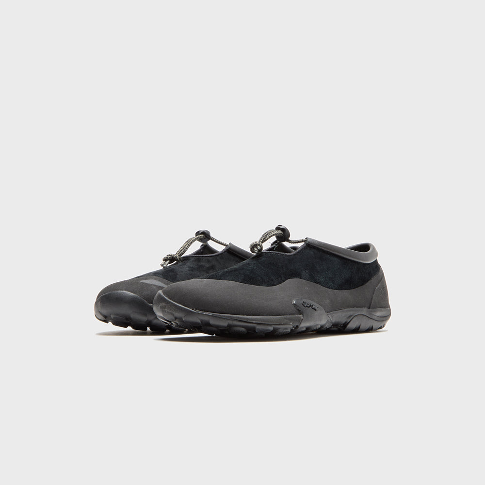 New Balance x Tokyo Design Studio MT10T - Black | Kith Black