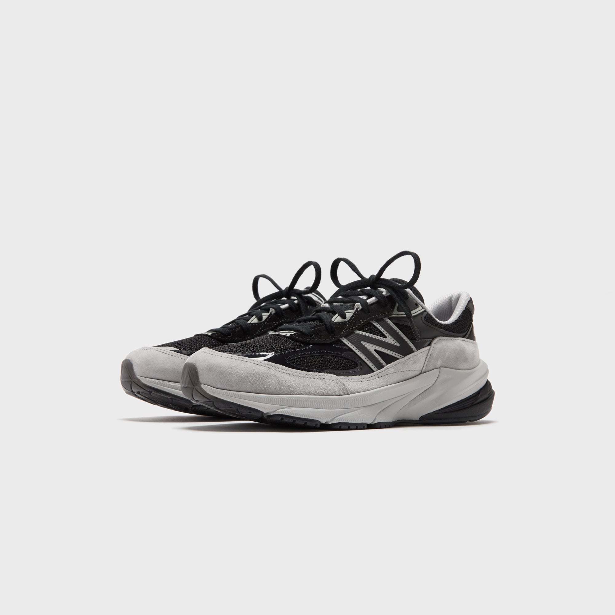 New Balance Made in USA 990v6 - Black / Grey | Kith Black / Grey