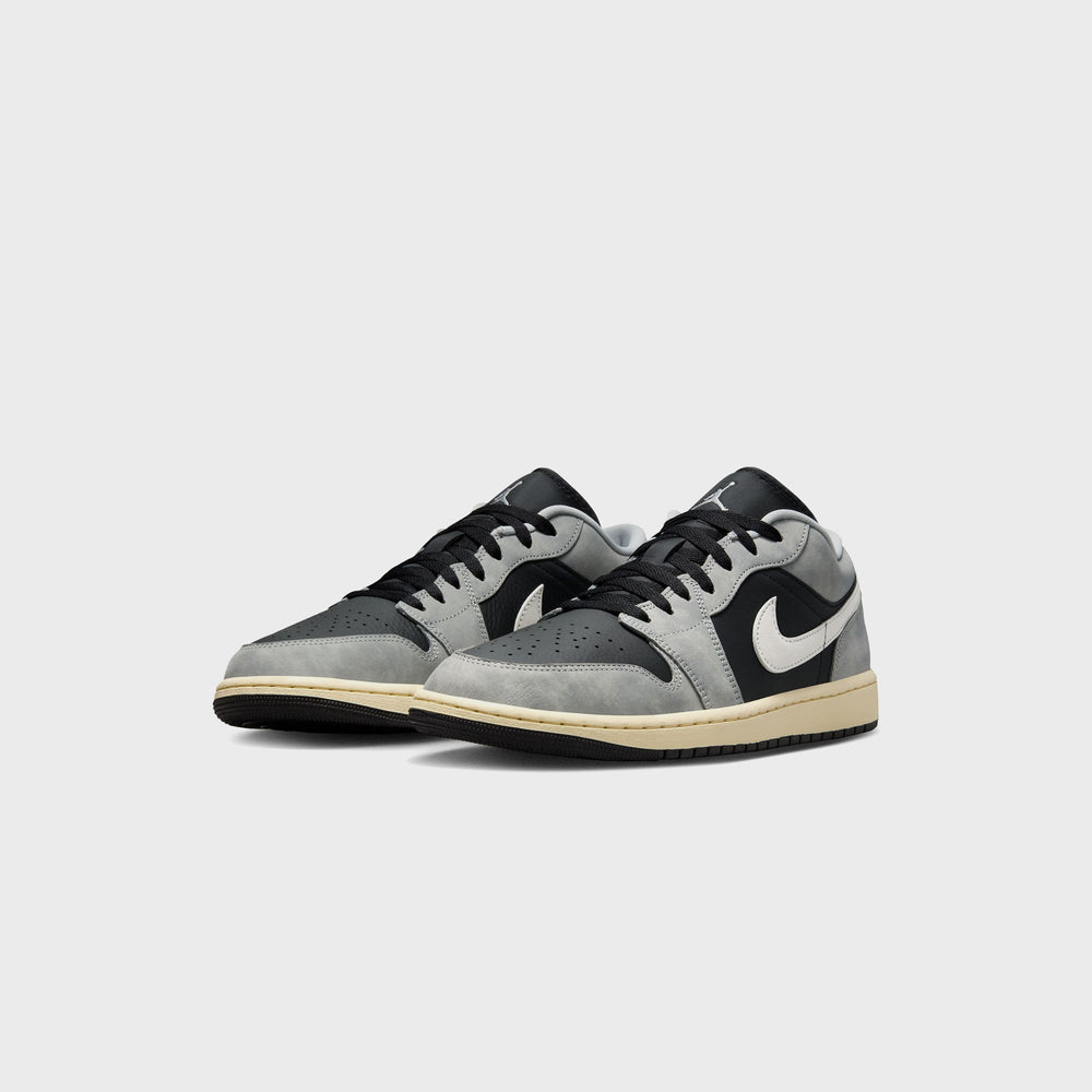Jordan Air Jordan 1 Low SE - Light Smoke Grey / Black / Sail | Kith Light Smoke Grey / Black / Sail