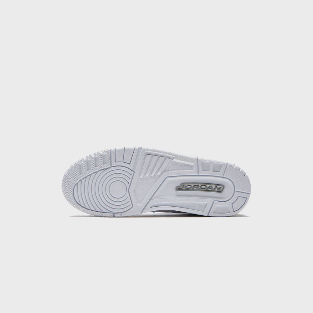 Jordan Air Jordan 3 - White / Metallic Silver | Kith White / Metallic Silver